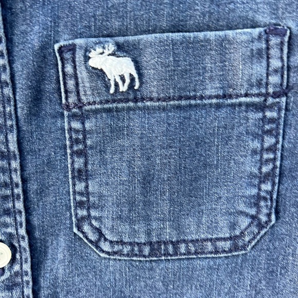 Abercrombie Kids Denim Buttondown Sz. 7/8 - Picture 3 of 6